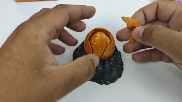 КАК СОБРАТЬ ЗОЛОТОЕ ЯЙЦО! Игрушка разбей золотое яйцо! смотреть онлайн