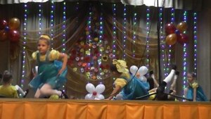 Танец "Веснушки", танцевальный коллектив "Радуга". с. Домна