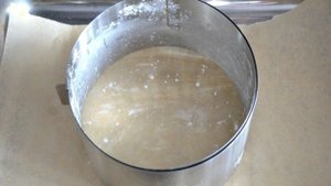 Бисквит без яиц на сметане