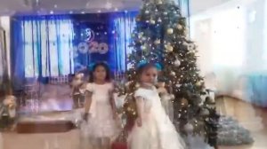 "ҚЫС ҚЫЗЫҒЫ"                                               Әні мен сөзі: Зәуре Акошева