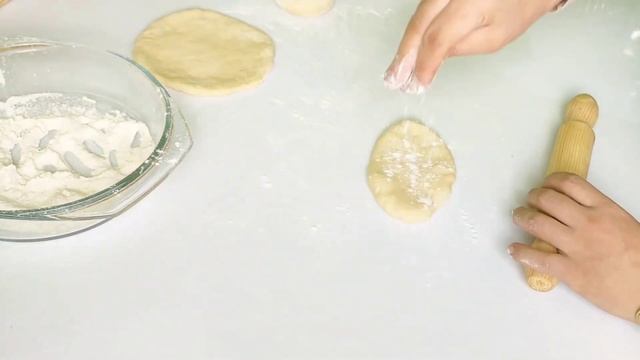 БЕЗ МУКИ! За 10 минут 1 стакан Кефира и Целая гора вкуснятина готова! Идеально подходит на завтрак! смотреть онлайн