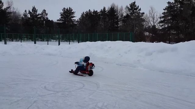 Снегокат на двоих смотреть онлайн