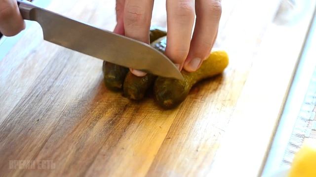 РАССОЛЬНИК с Мясом по классическому рецепту - это всегда вкусно! Настоящий, с перловкой и огурцами!