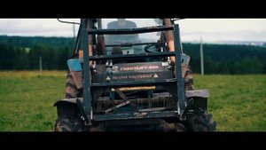 Погрузчик FRONTLIFT с двузубыми вилами