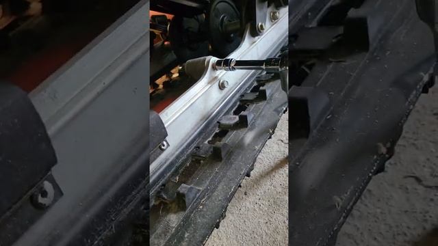 2011 bearcat 570 xt idler boggie wheels смотреть онлайн