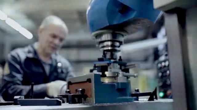 Процесс изготовления рамы для зеркала из латуни смотреть онлайн