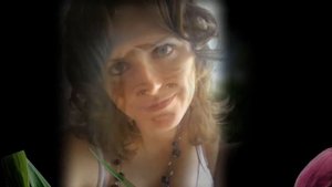 Оденьте женщину в любовь