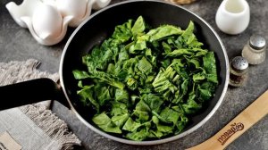 Омлет с творогом и шпинатом