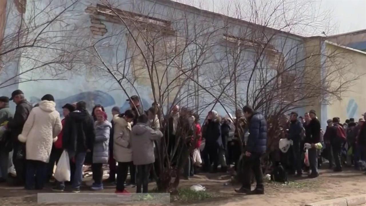 Из-за постоянных обстрелов с украинской стороны жители Рубежного не могут покинуть опасную зону