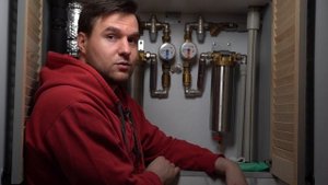 Замена фильтра или как поменять магистральный фильтр для очистки воды своими руками