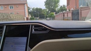 Знакомство Tesla Model