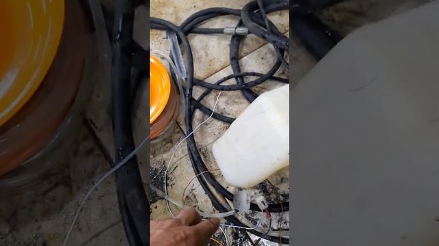 Как разморозить водопроводную трубу . смотреть онлайн