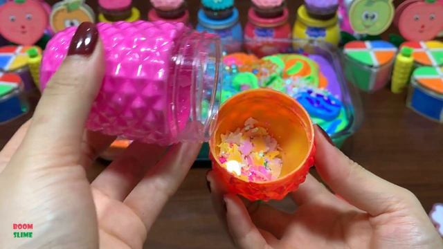 AMAZING WITH CLAY PIPING BAG & GLITTER | Mixing Random Things Into GLOSSY Slime #2005 смотреть онлайн