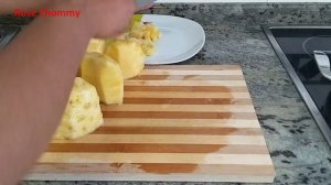 HEALTHY PINEAPPLE, GINGER AND LEMON JUICE | Refrescante zumo de piña, jengibre y limón