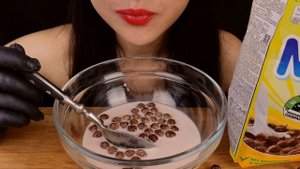 Хрустящие шарики Nesquik АСМР/Crispy balls Nesquik ASMR