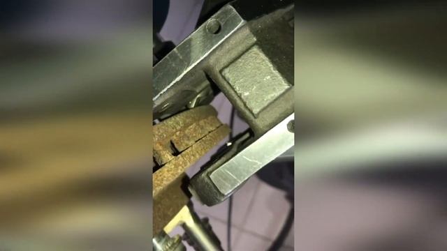 Проточка тормозных дисков автомобиля/Точим диски на авто/точим тормозные диски без снятия