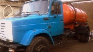 АССЕНИЗАТОРСКАЯ МАШИНА КО 520 5 КУБ НОВАЯ шасси ЗИЛ 4333 2007 г в БЕНЗИН 550т р