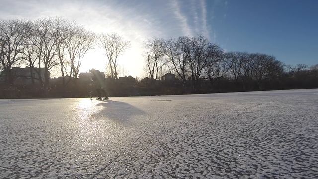Зимняя рыбалка Ловля плотвы и окуня на мормышку смотреть онлайн