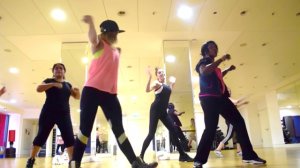 In_class_with_Antonia_-_Performing_Problem_with_some_lovely_students Zumba