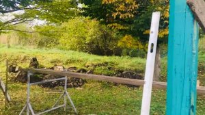 Бетонируем столбы качели. Экономия на бетоне. Секрет старого инструмента.