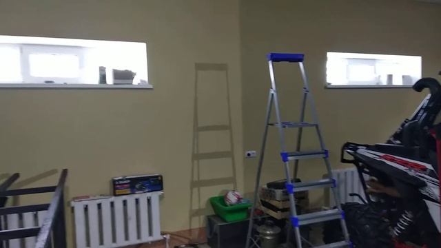 Полки, стеллажи, антресоли в гараже своими руками из металлических профилей.