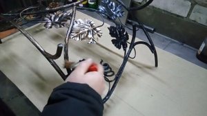 Дровница покраска и патина под бронзу