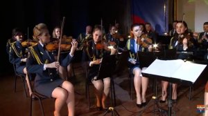 У солдата выходной! Поет А.Жуков