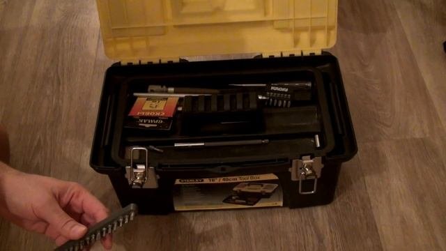 Ящик с инструментом для дома