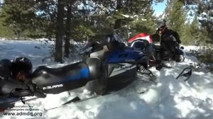 Dépannage d'un Polaris dans la poudreuse