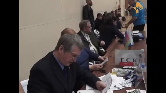 В СО­ЧИ ПРОШ­ЛИ СО­РЕВ­НО­ВА­НИЯ ПО НАС­ТОЛЬ­НО­МУ ТЕН­НИ­СУ В ЗА­ЧЕТ СПАР­ТА­КИ­АДЫ «ДИ­НА­МО»