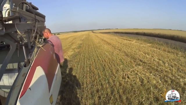 Уборка 2017! Как горел комбайн Палессе GS-12 и поле с пшеницей!