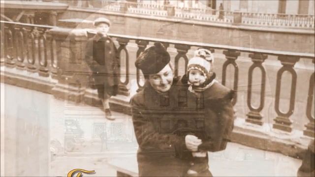 "Мой родной Ленинград..." Стихи Ирины Аваковой (читает автор) смотреть онлайн