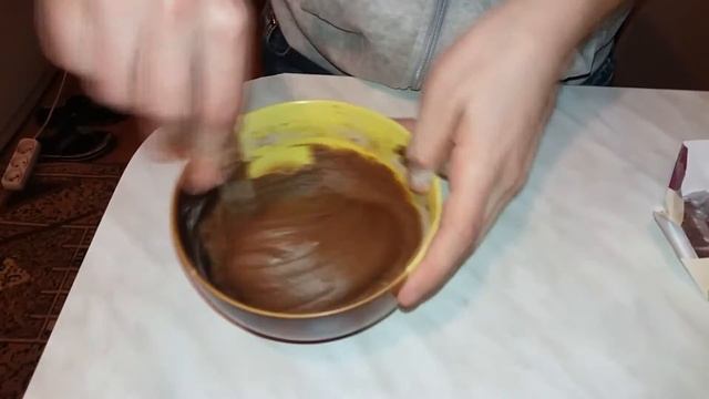 Шоколадный кекс дома за три минуты в микроволновке смотреть онлайн