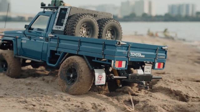 Rc Car: Killerbody Toyota Land Cruiser LC70 1/10 Hard Body / DRIVING ON THE BEACH