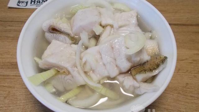 Судак маринованный с луком, пряностями и уксусом в домашних условиях