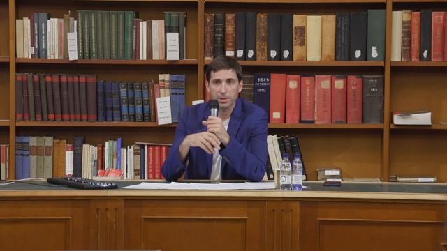 Творческие профессии бэкстейдж. Их значение и специфика /  Борислав Володин