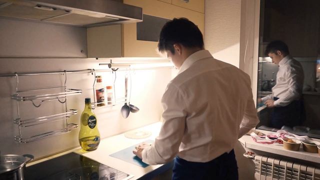 День домашних животных | Хоккеист устроил романтик, НО что-то пошло не так...Смотреть до конца смотреть онлайн