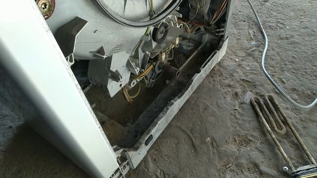 Стиральная машина Privileg выбивает автомат.Замена тэна и двигателя смотреть онлайн