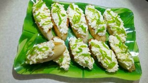 Бутерброды с яйцом и сырком.