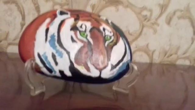 Нарисовал тигра на камне смотреть онлайн