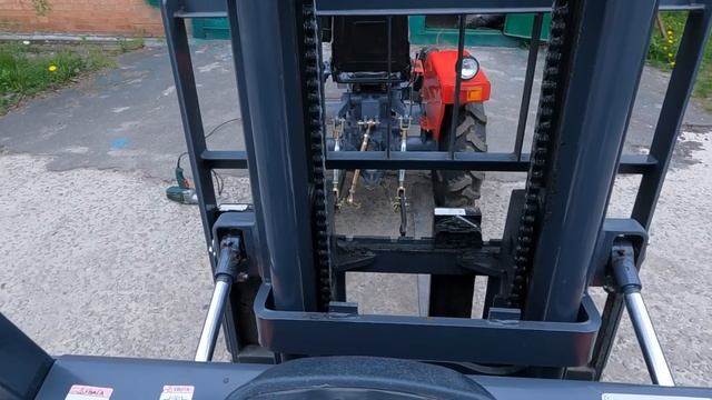 ДМТЗ 220Х він же Сінтай 120 - 200. Тестуємо легендарний тракторець, заміряємо габарити та вагу.