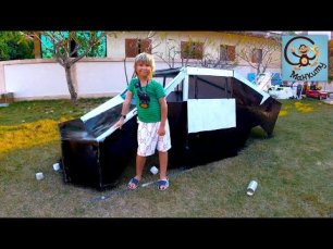 Милан и Папа красят машину Tesla CuberTrack.  МанкиТайм