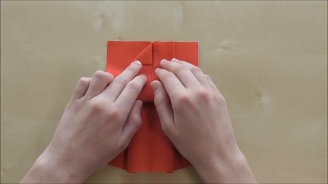 Servietten falten: Kleid ? Einfache Tischdeko basteln mit Papier-Servietten als Deko zum Muttertag смотреть онлайн