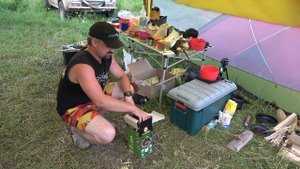 Как защитить себя от комаров, мух и мошек в лесу?