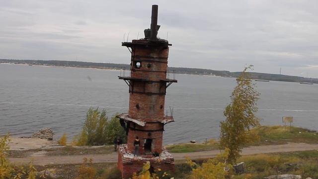 MVI 8491 печищи береговая линия снято с начала подъёма холма .печь из красного кирпича. смотреть онлайн