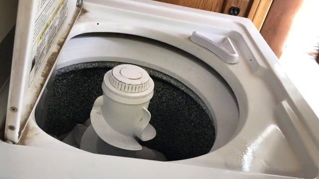 HOW I CLEAN MY WHITE CONVERSE || Mermishell beauty 2017 смотреть онлайн