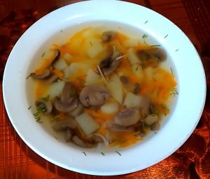 Суп из консервированных грибов.mp4