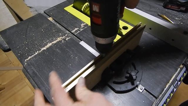 Угловой упор на циркулярку !!! Как все просто!!! (Angle gauge on the circular saw !!! How simple!!! смотреть онлайн