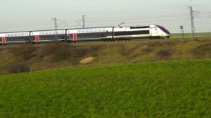 🇫🇷Встреча двух скоростных поездов TGV во французских полях