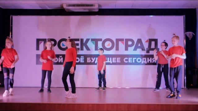 ЛЕТО, 2022 :: ПЕРВАЯ СМЕНА / Танцевальная программа — Район №4 «Закрученный» смотреть онлайн